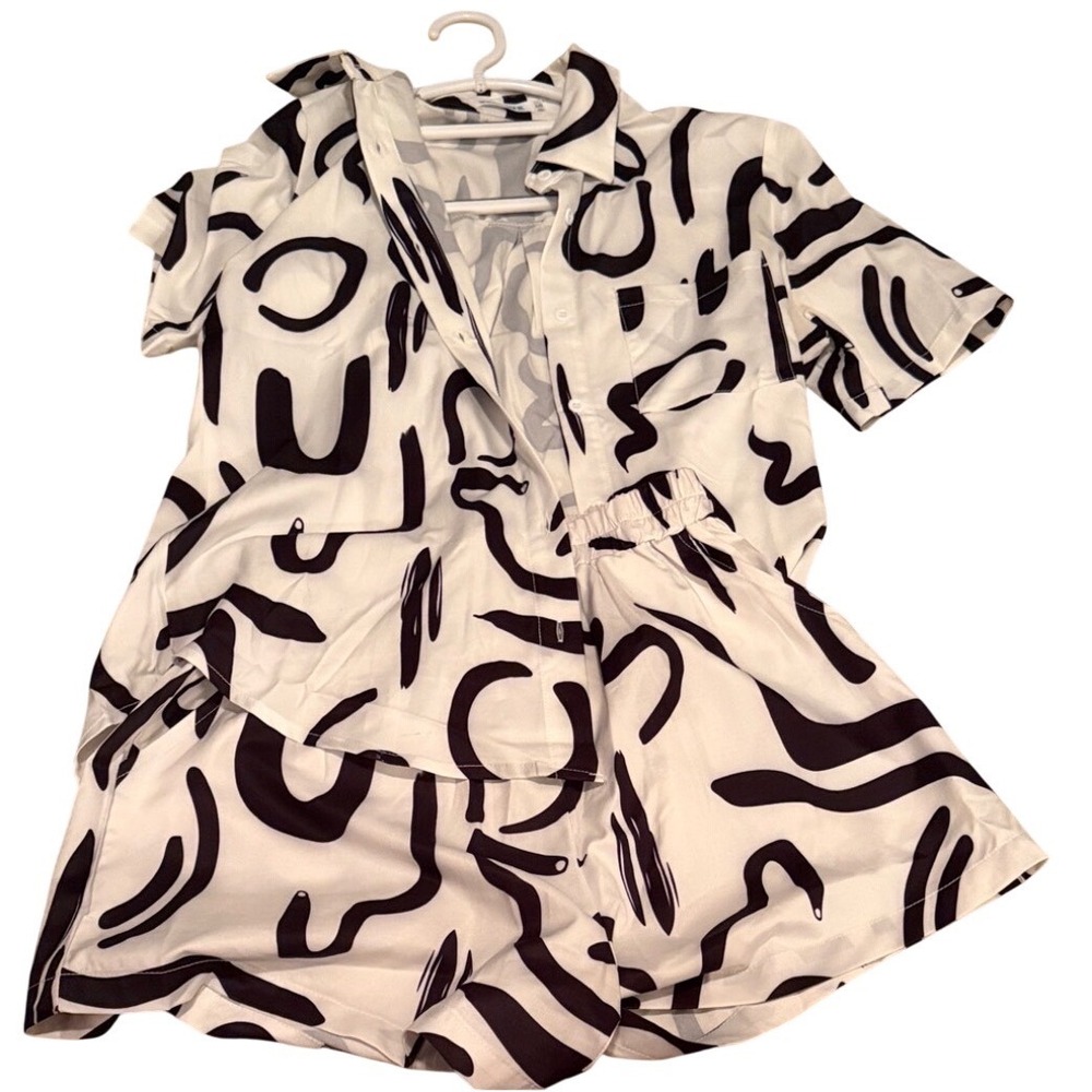 Abstract Brushstroke Pajama Set White Black Short Sleeve Button Down‎ Shorts